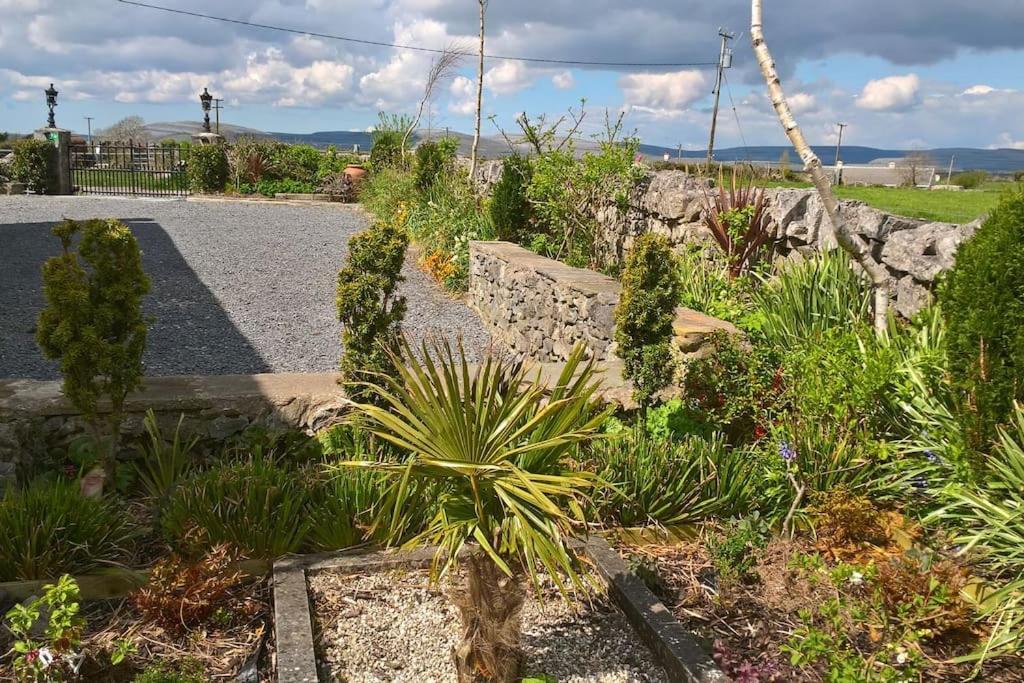 Tubber The Burren Art Gallery Built In 1798ヴィラ エクステリア 写真