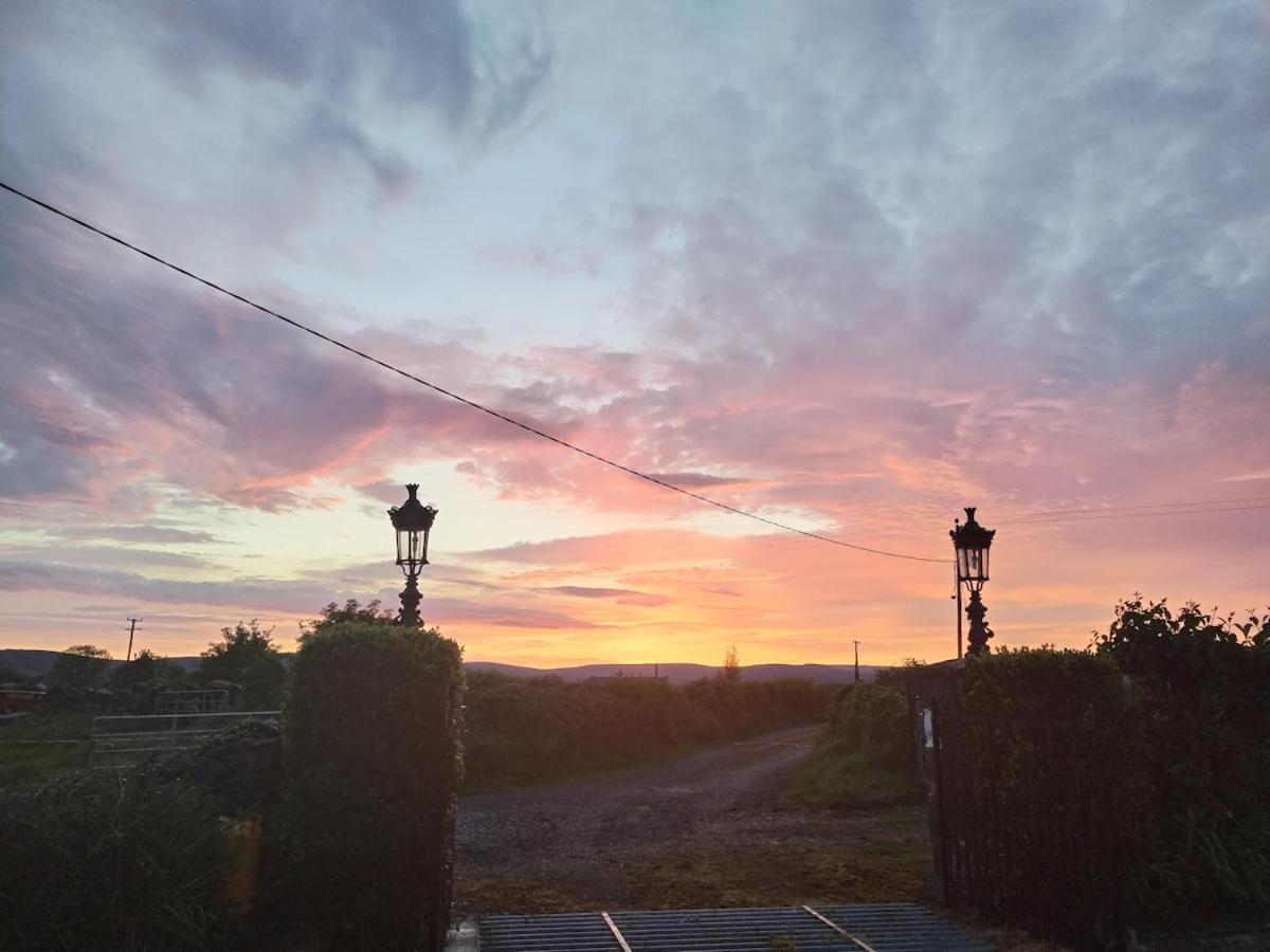 Tubber The Burren Art Gallery Built In 1798ヴィラ エクステリア 写真